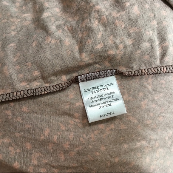 Garnet Hill Batwing Wrap Knit Midi Dress Size Medium Animal Leopard Print - Picture 4 of 5